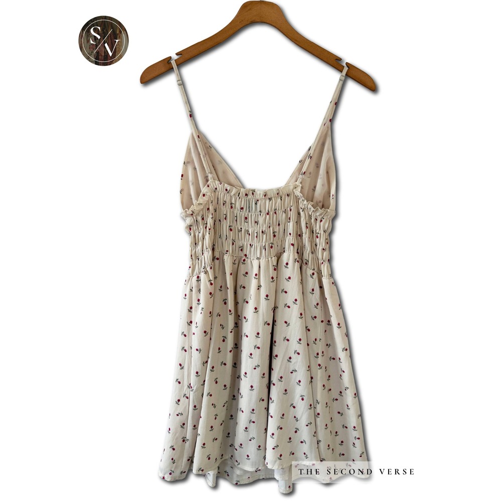 Princess Polly Floral Mini Dress Women Cottagecore Coquette Smocked Cream Size 4 - Picture 3 of 10